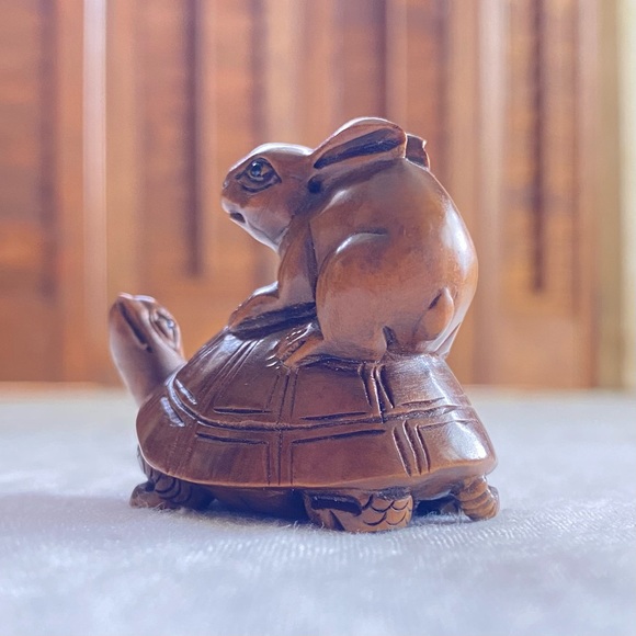 Netsuke - Edo period (1603–1867) - Picture 1 of 5